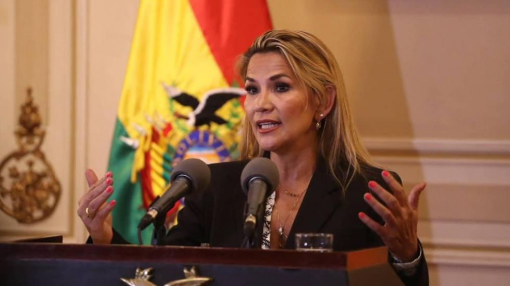Jeanine Añez intentará convocar a elecciones de manera legal. (Twitter)