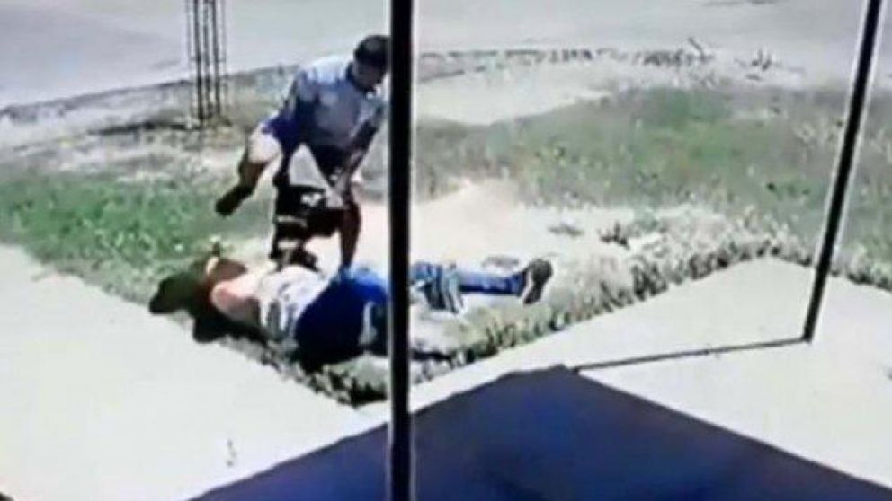 Dram�tico asalto en C�rdoba. (Captura de TV).