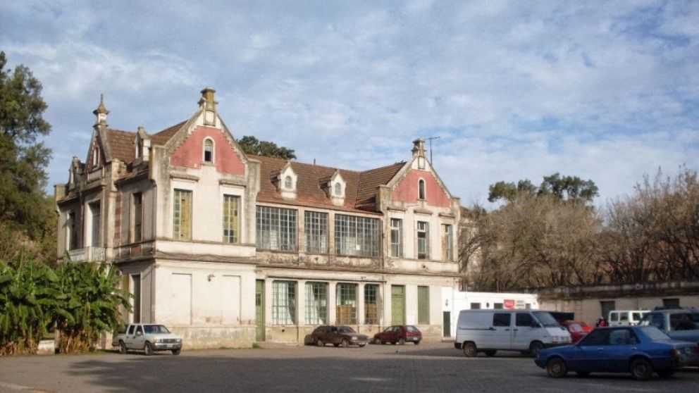 Carlos Roth, de 65 a�os, pereci� en el Hospital Vicente L�pez y Planes, en General Rodr�guez.