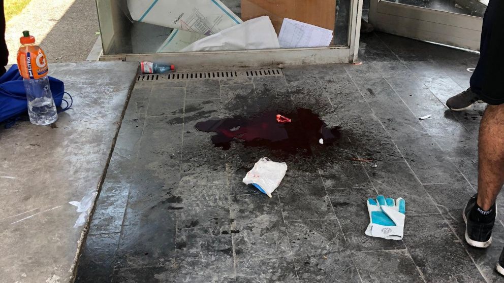 Entraron a los tiros a una universidad de Santiago de Chile.