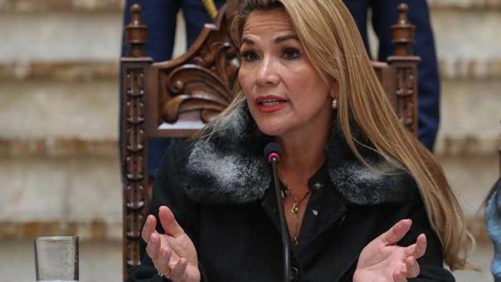 Jeanine Áñez, presidenta interina de Bolivia, tenía previsto viajar a la ciudad de Trinidad.