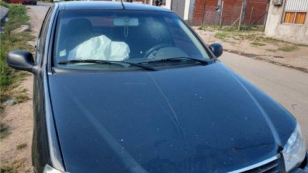 Este fue el auto que recibió el impacto.