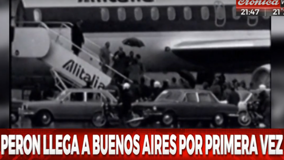 El video insólito de Perón llorando cuando vuelve a pisar suelo argentino.