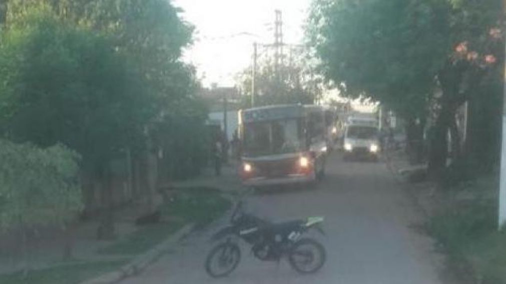 El chofer que muri� aplastado era chofer de la l�nea 103 de Tucum�n.