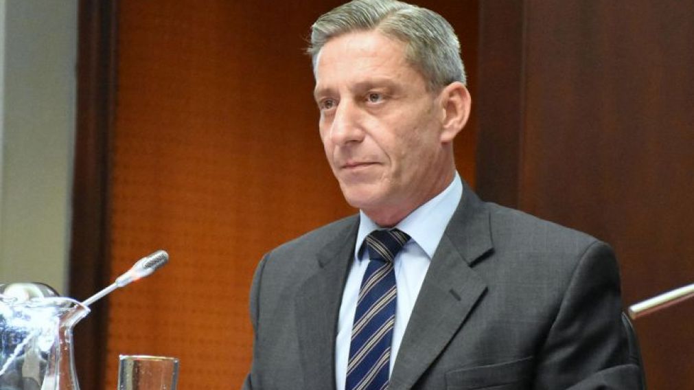 El gobernador aseguró que se abonará con los aumentos acordados.
