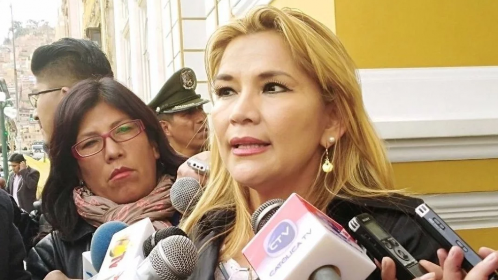 Quién es Jeanine Añez, la mujer que podría presidir Bolivia.