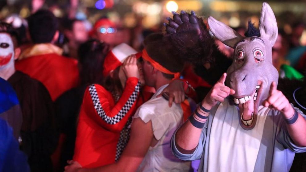 Los uniformados se prepararon para la histórica celebración. (Imagen ilustrativa)