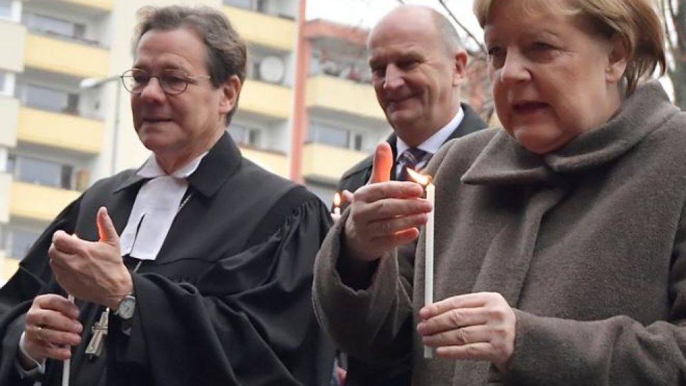 Merkel en el acto conmemorativo.