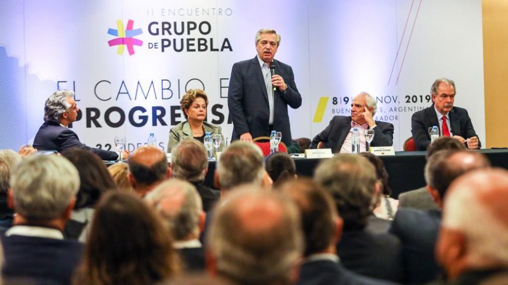 Alberto durante su discurso, que inauguró la Cumbre.