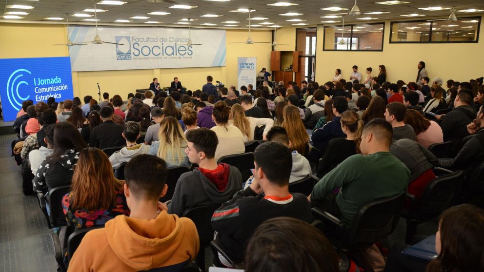 La primera edición del evento convocó a cientos de interesados.