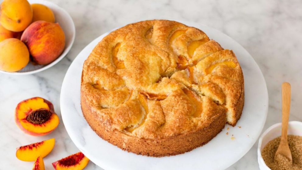 Receta ideal para el verano: cómo hacer una deliciosa torta de durazno con pocos ingredientes y un paso a paso sencillo.