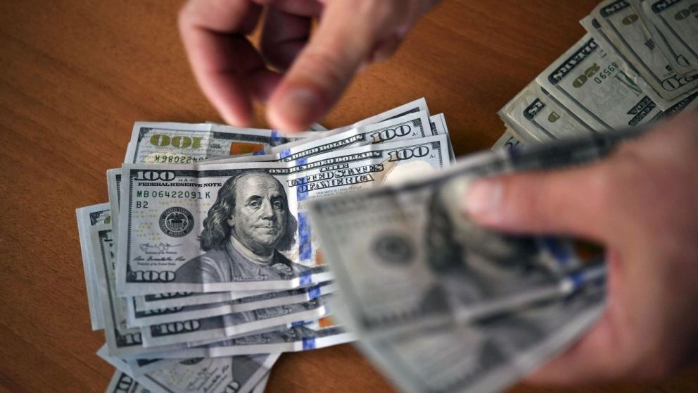 Se registró un descenso del dólar.