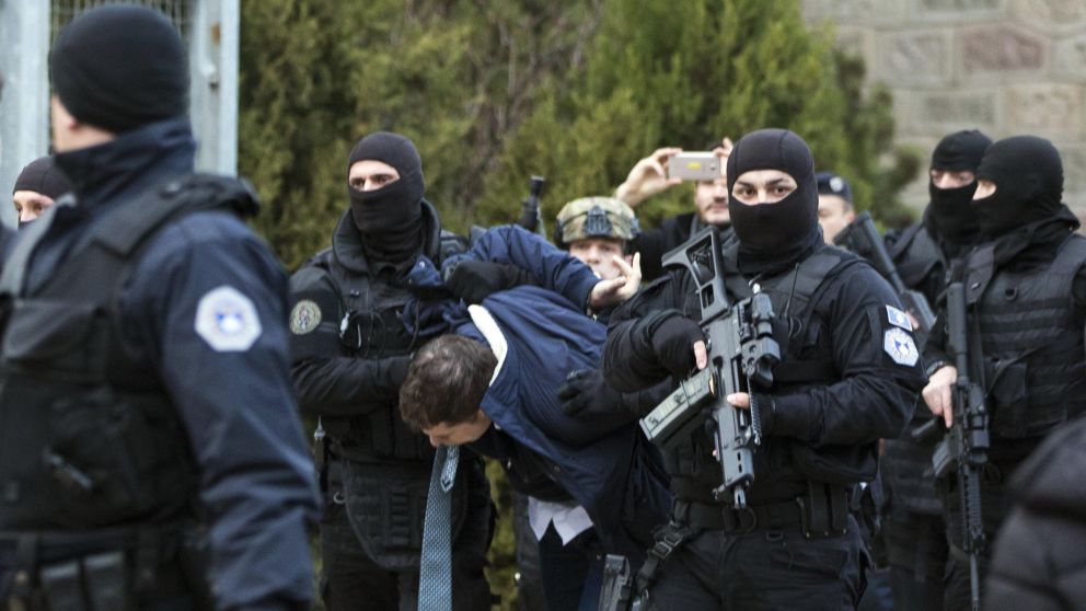 Uno de los sujetos detenidos.