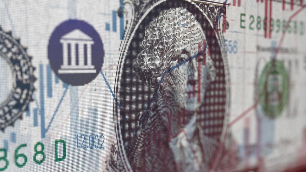 El dólar subió 13 centavos este viernes.