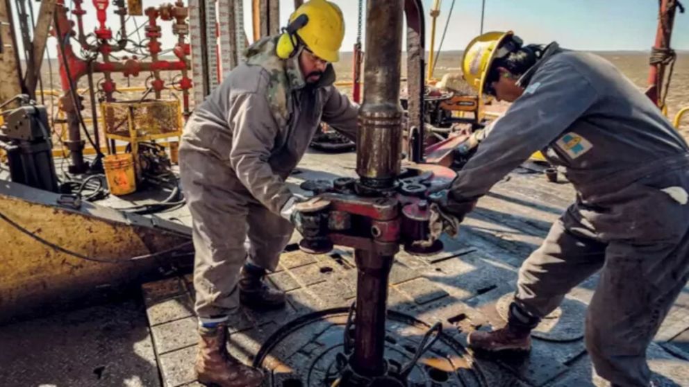 Empresas en Vaca Muerta buscan personal con experiencia y certificaciones.