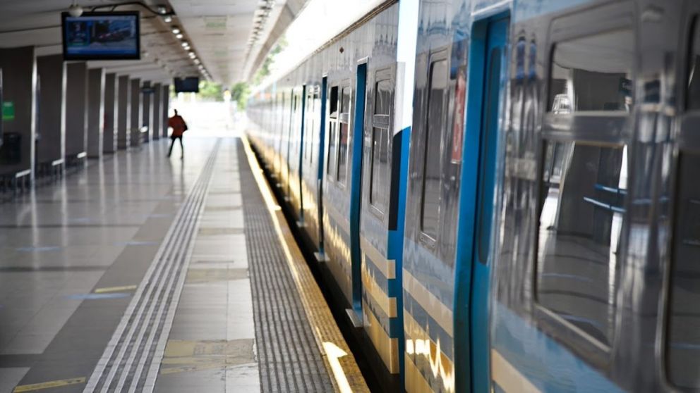 Trenes Argentinos informó cambios de horarios importantes en la Línea Sarmiento.