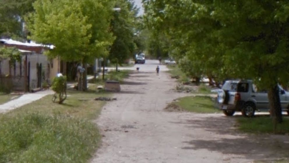 Juan Carlos Frazo de 48 años, fue agredido a disparos por los sujetos en este humilde vecindario.