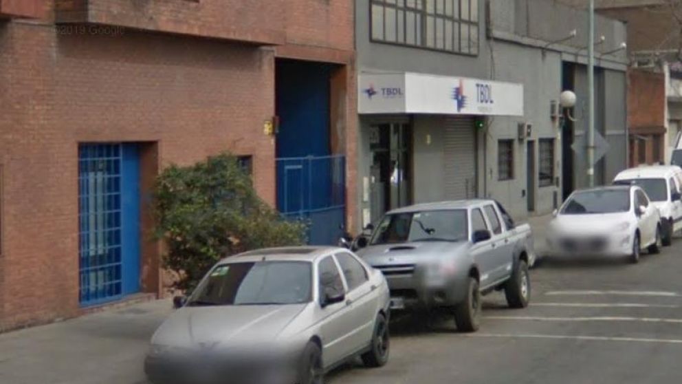 El depósito asaltado por el falso policía en Barracas. (Google Street View)