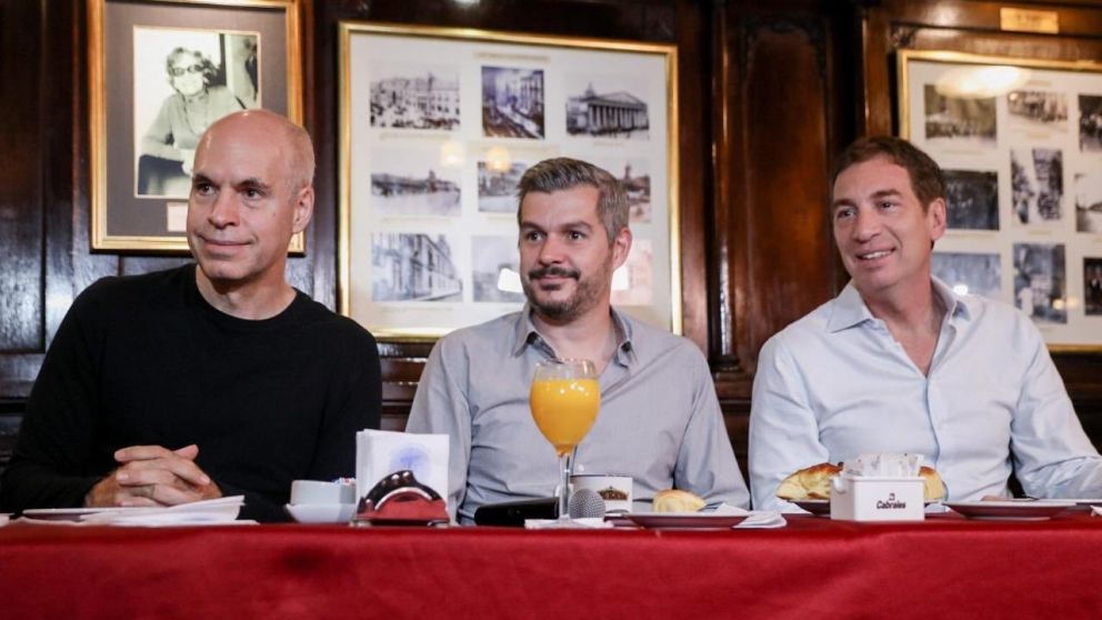 El jefe de Gabinete remarcó que los comicios arrancaron con normalidad.