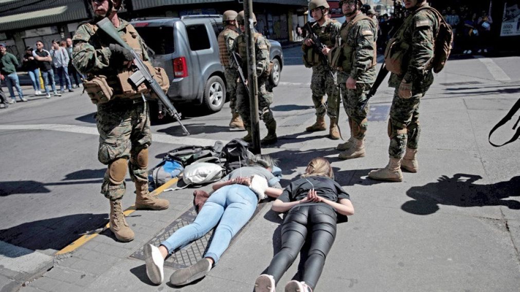 Lo que dejaron las marchas en Chile: 3100 detenidos y numerosos abusos 