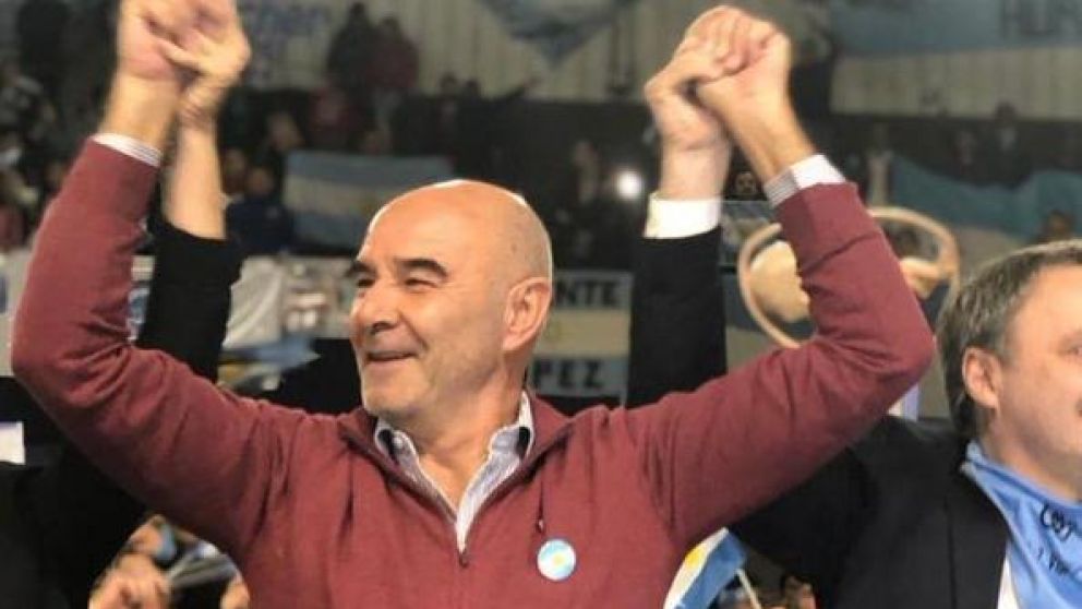 Gómez Centurión cerró su campaña en Santiago del Estero.
