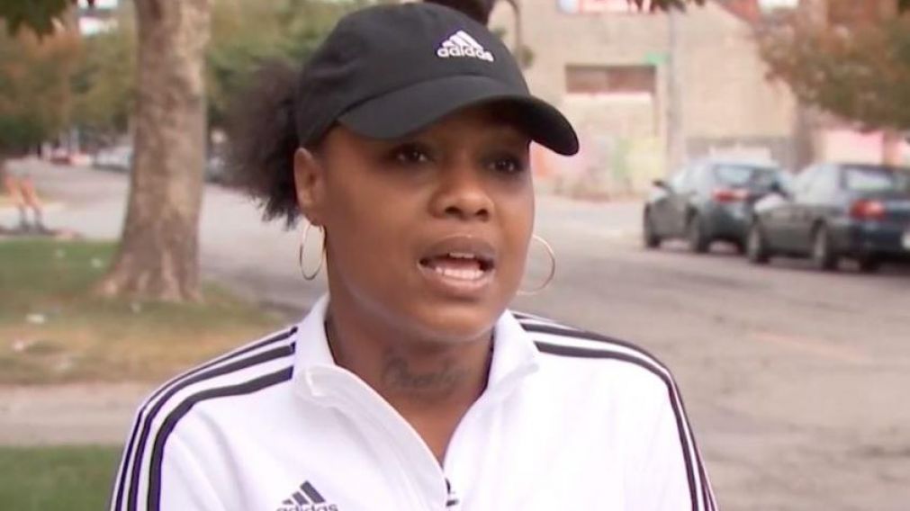 La madre denunciante, atemorizada por el hecho.