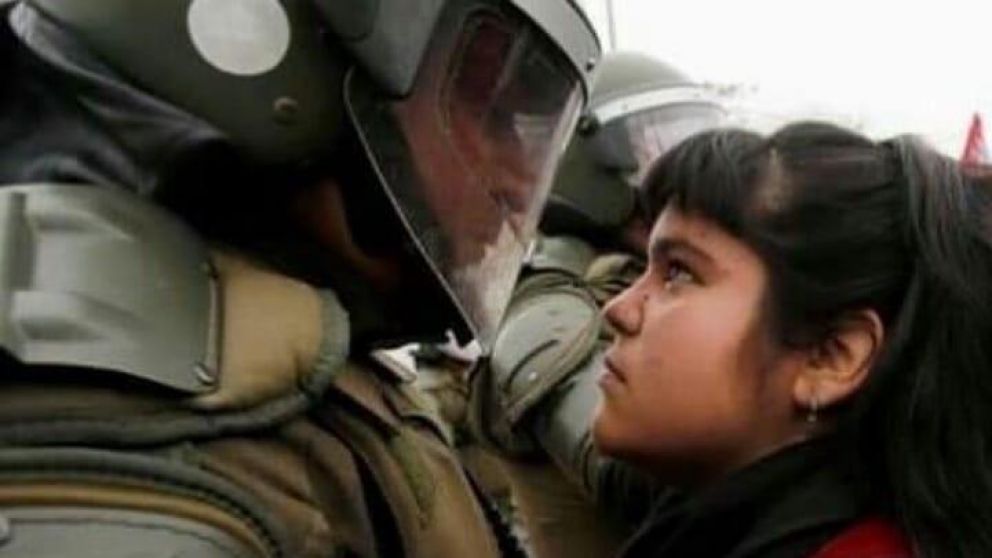 Estallido en Chile: el celular como el arma del pueblo contra los abusos