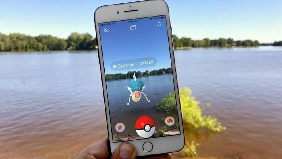 La joven estaba jugando al Pokemon Go en el parque y fue asesinada de varios balazos.