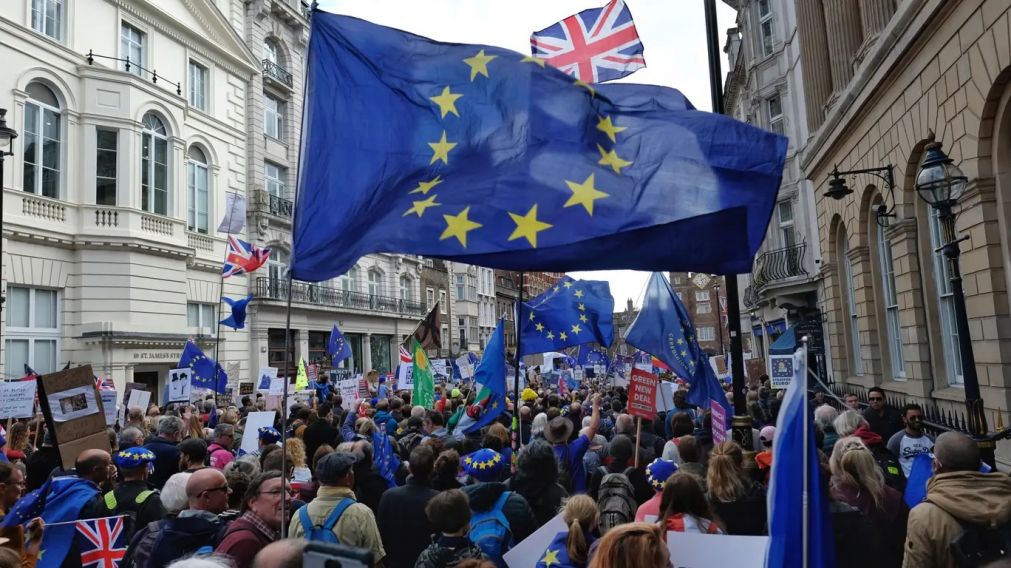 Manifestantes contra el Brexit marcharon en Londres.