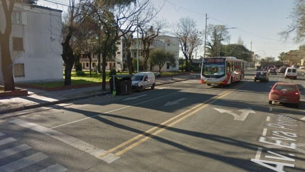 Prendieron fuego el auto en esta zona.