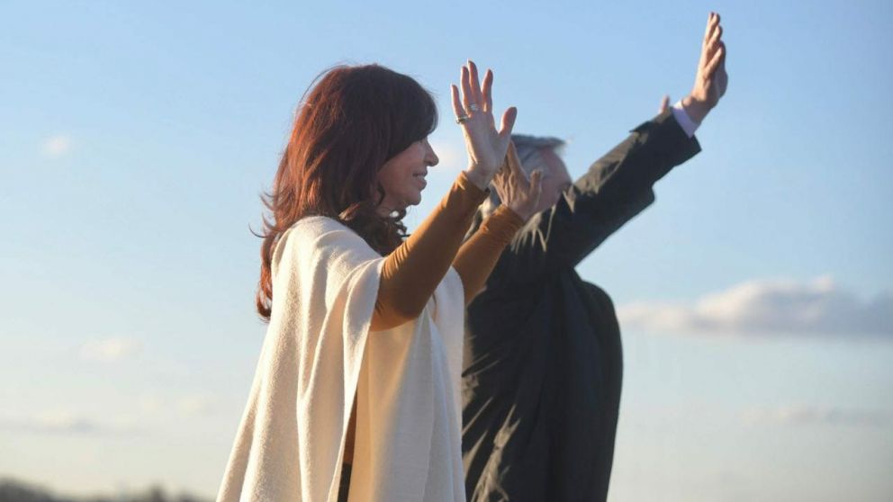 CFK, junto al candidato a presidente.