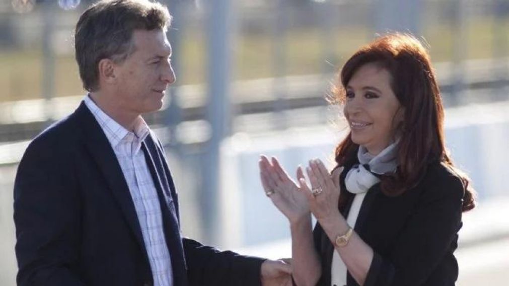 Macri lanzó una polémica frase sobre el populismo y Cristina le contestó por twitter.