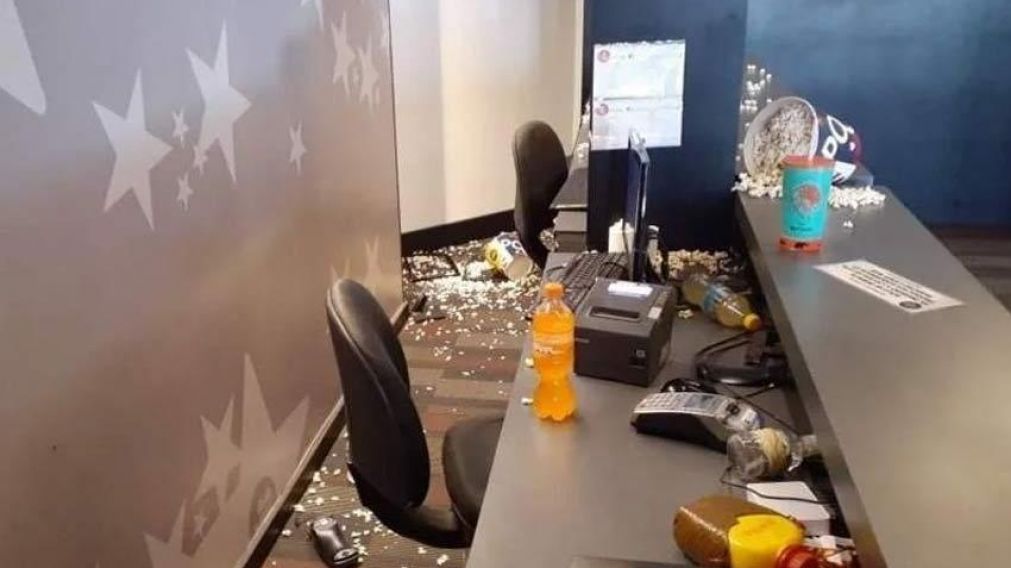 El violento episodio ocurrió en el shopping "Los Gallegos".