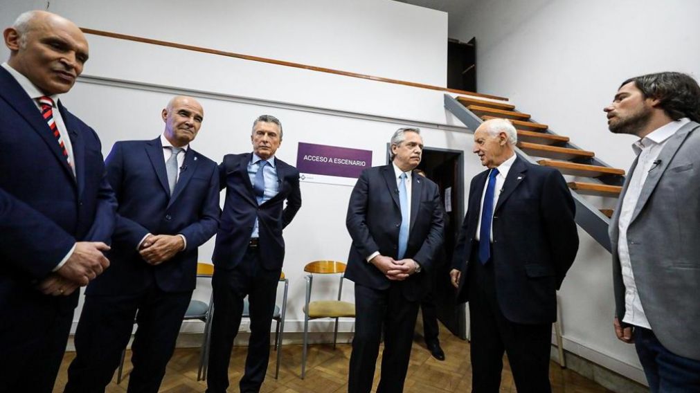 Una imagen del detrás de escena del intercambio de ideas en Santa Fe.
