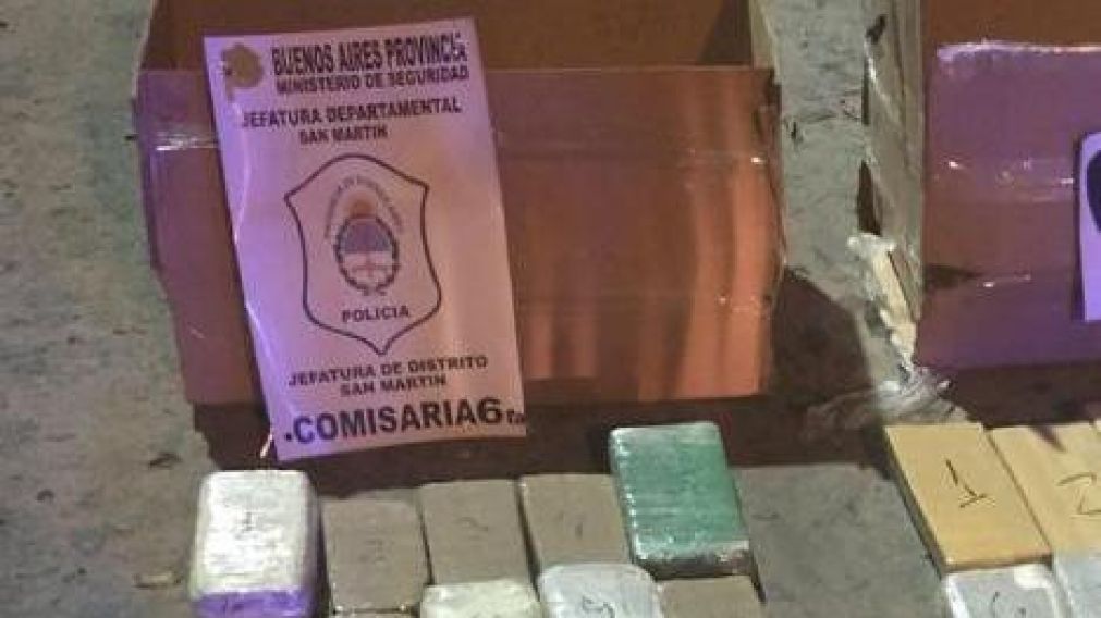 La policía se llevó una sorpresa cuando registró el auto.