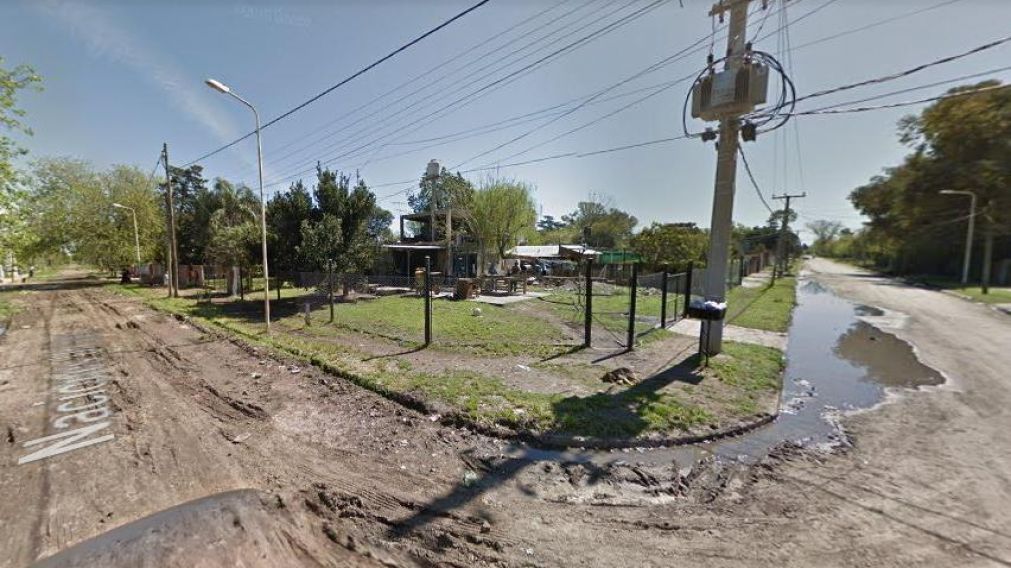 El hecho sucedió en la intersección de las calles Laprida y Naciones Unidas. (Google Street View)