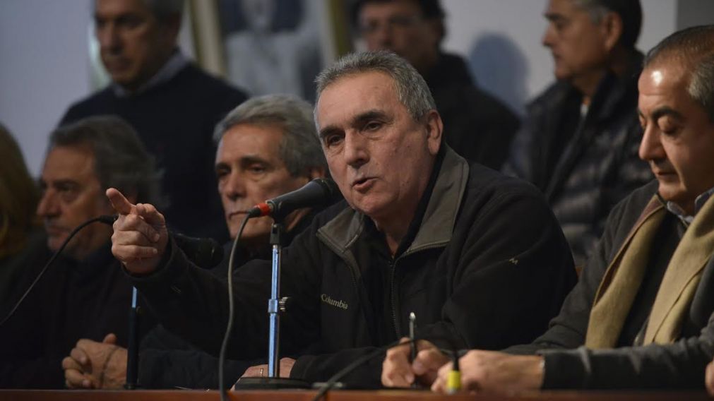 Schmid, quien abandonó el liderazgo de la CGT hace un año, encabezará la comitiva de CATT en estatales.