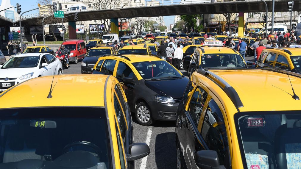 Otra jornada de protesta taxista. (Rubén Paredes/Crónica).