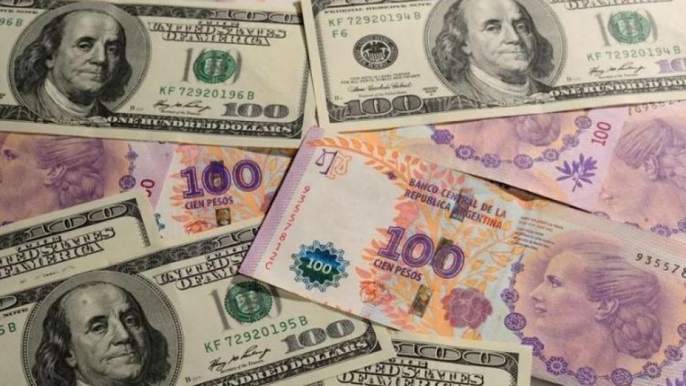 La divisa norteamericana sigue por arriba de los $60.-