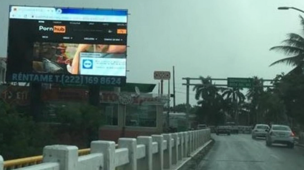 El cartel que se viraliz� por redes sociales.