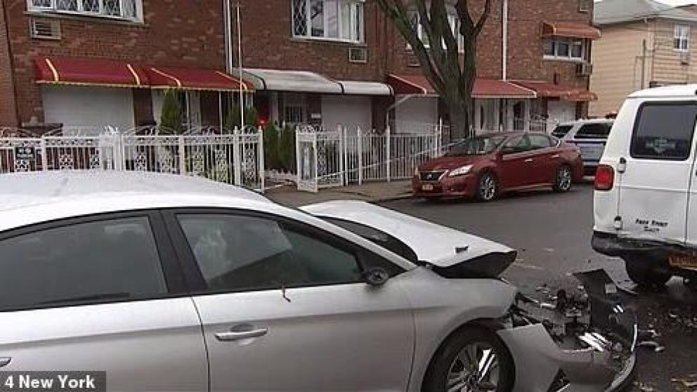Se bajó de su auto y volvió a atropellarla con el de ella (Foto: NBC New York)