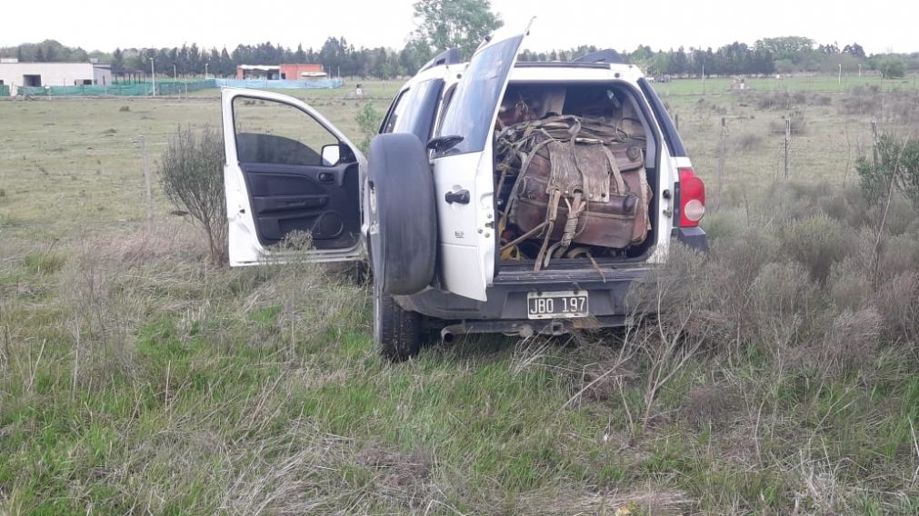 Esta es la camioneta robada en la que intentó escapar el delincuente.