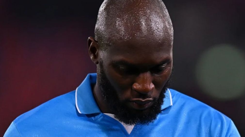 El dolor de Romelo Lukaku por la muerte de su padre Roger (Archivo).