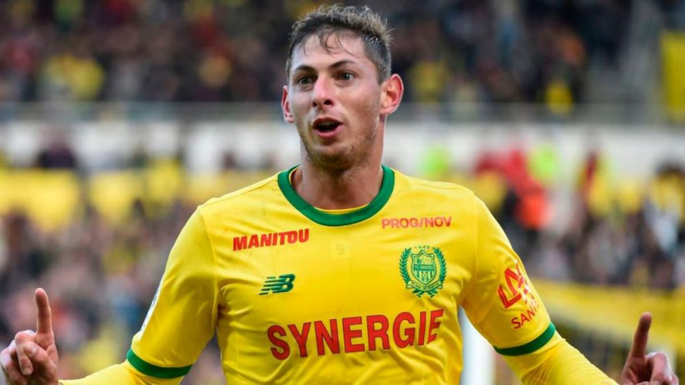 Sala hab�a sido traspasado del club franc�s Nantes al gal�s Cardiff.