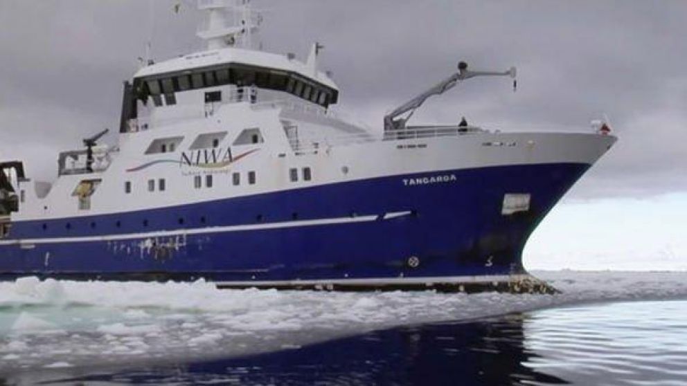 El barco neozelandés que realizó el hallazgo (Captura).