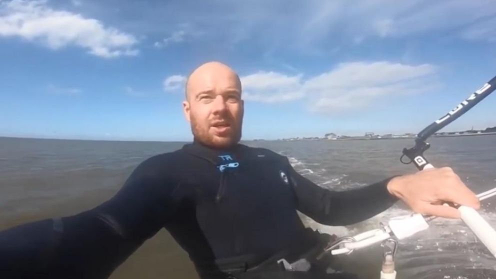 El alemán naufragaba lo más tranquilo hasta que apareció la luminosidad.
