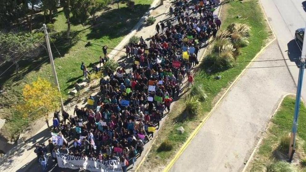 Movilización docente estudiantil. (Twitter)