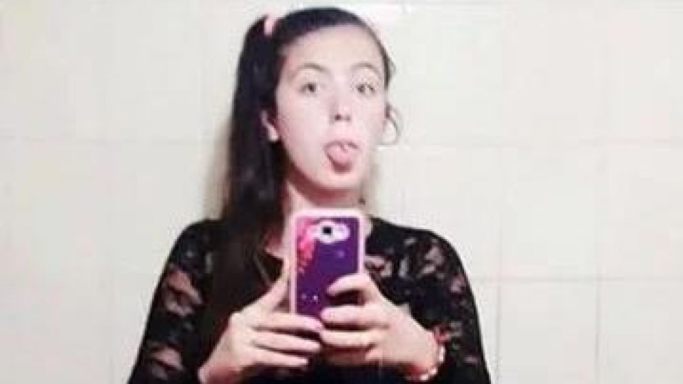 Conmovida por el femicidio de Navila, nena interpretó canción y se hizo viral