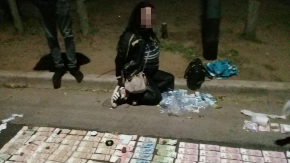 Así quedó detenida la acusada.