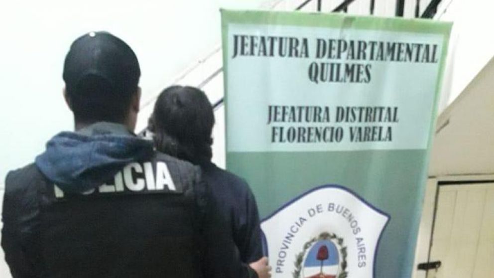 Abusaba a sus hijos y lo detuvo la Policía.